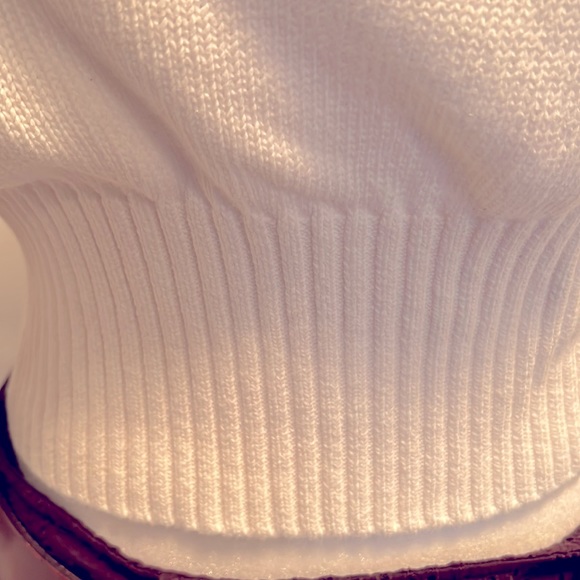 White sweater - Picture 3 of 5